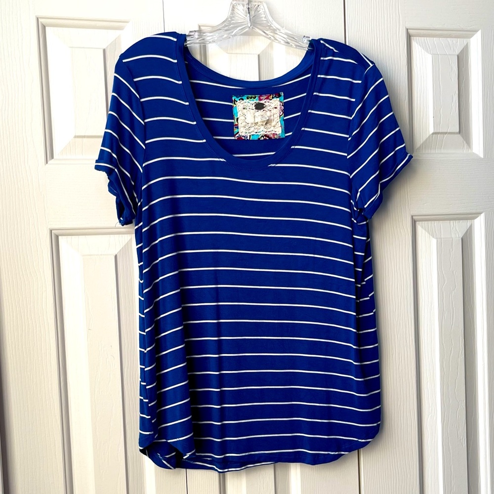 Cupio Womens T-Shirt